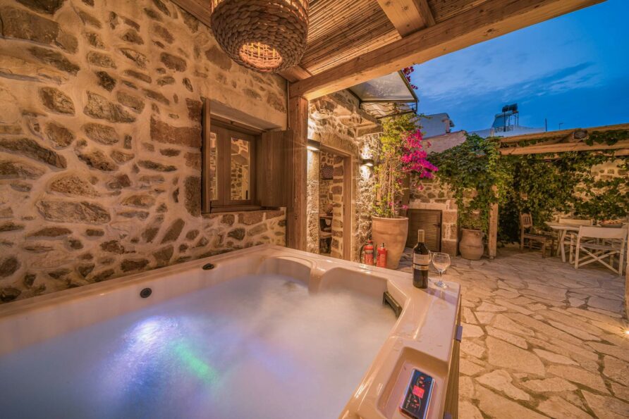 Boutique Cretan house – Old Malia (Incl. Jacuzzi)